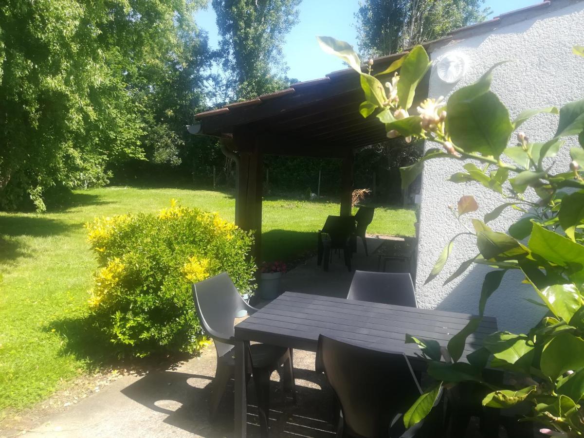 Studio avec jardin à 5 min du Parc Walibi Roquefort  Exterior foto